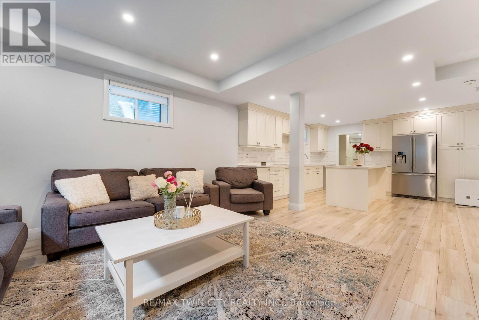 565 Florencedale Crescent, Kitchener, Ontario  N2R 1T6 - Photo 33 - X12834022