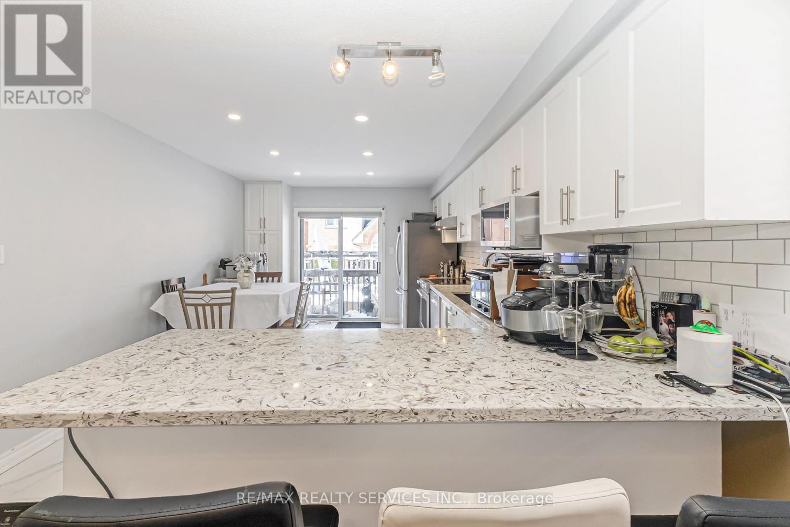 50 Sunny Glen Crescent, Brampton, Ontario  L7A 2C6 - Photo 14 - W12835874