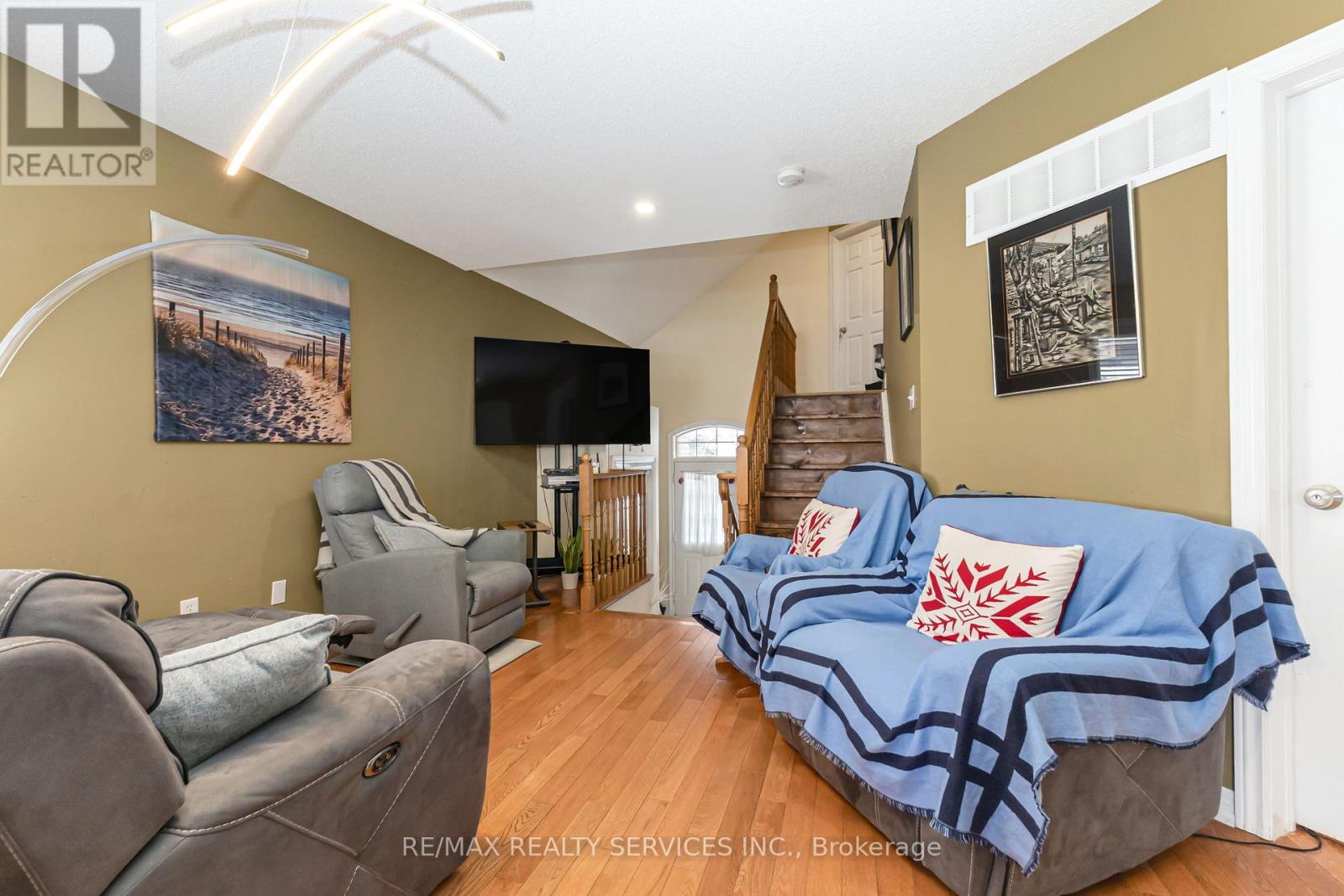 50 Sunny Glen Crescent, Brampton, Ontario  L7A 2C6 - Photo 9 - W12835874