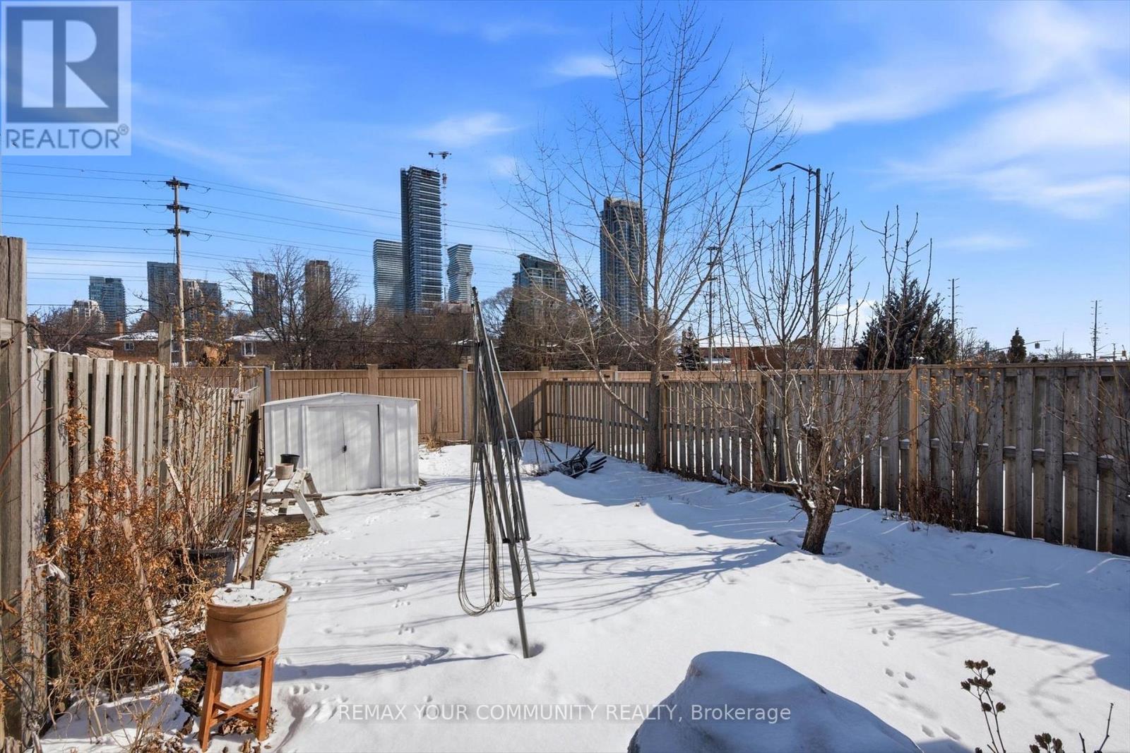 676 Galloway Crescent, Mississauga, Ontario  L5C 3W1 - Photo 18 - W12835880