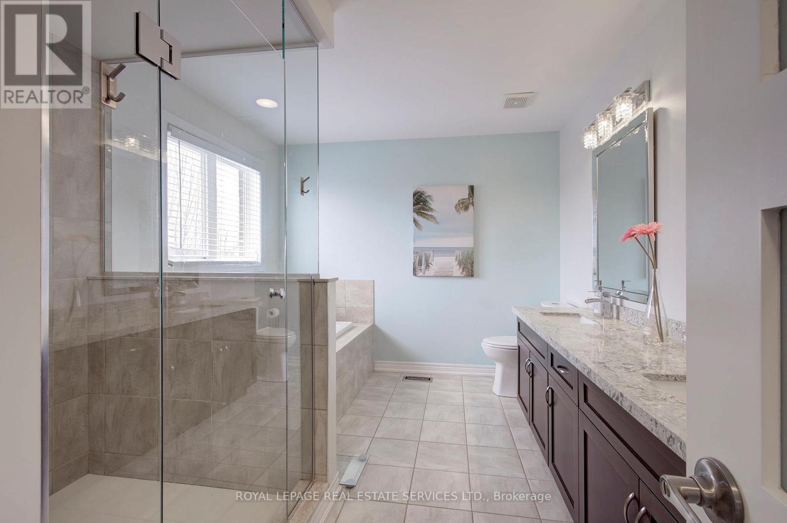 3229 Saltaire Crescent, Oakville, Ontario  L6M 0K8 - Photo 24 - W12835910