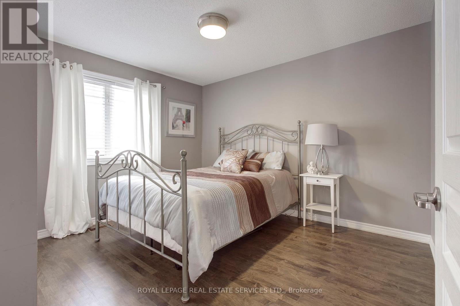 3229 Saltaire Crescent, Oakville, Ontario  L6M 0K8 - Photo 25 - W12835910