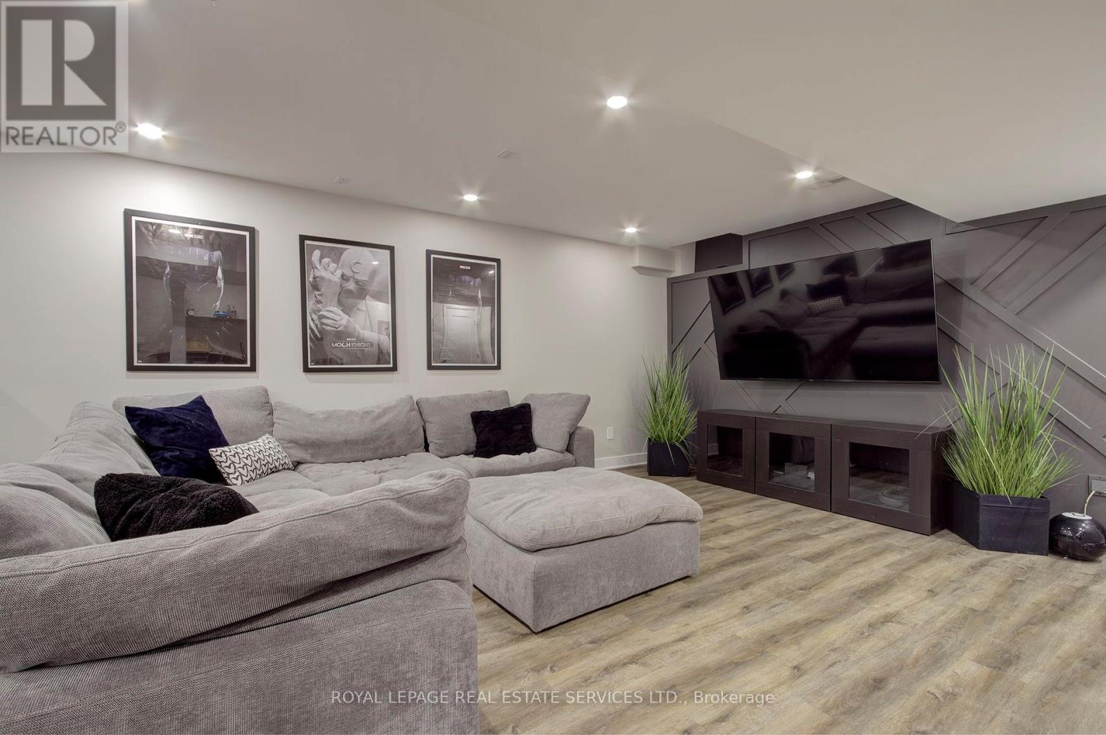 3229 Saltaire Crescent, Oakville, Ontario  L6M 0K8 - Photo 32 - W12835910