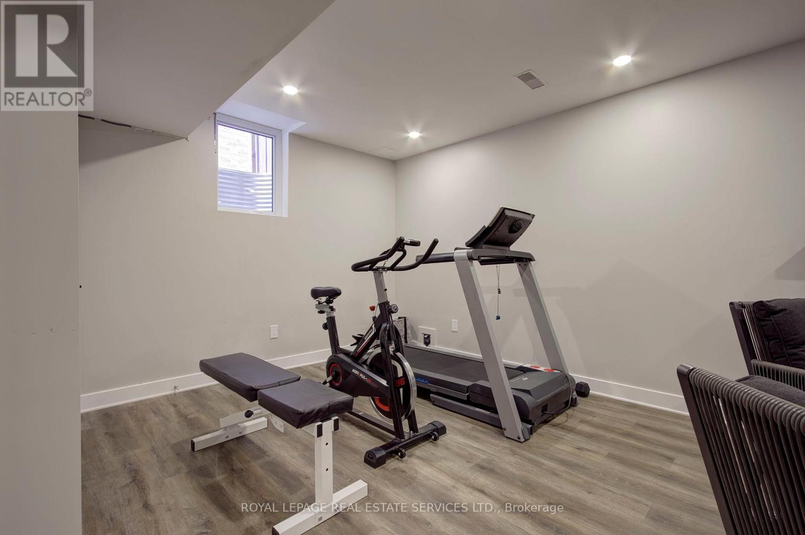 3229 Saltaire Crescent, Oakville, Ontario  L6M 0K8 - Photo 34 - W12835910