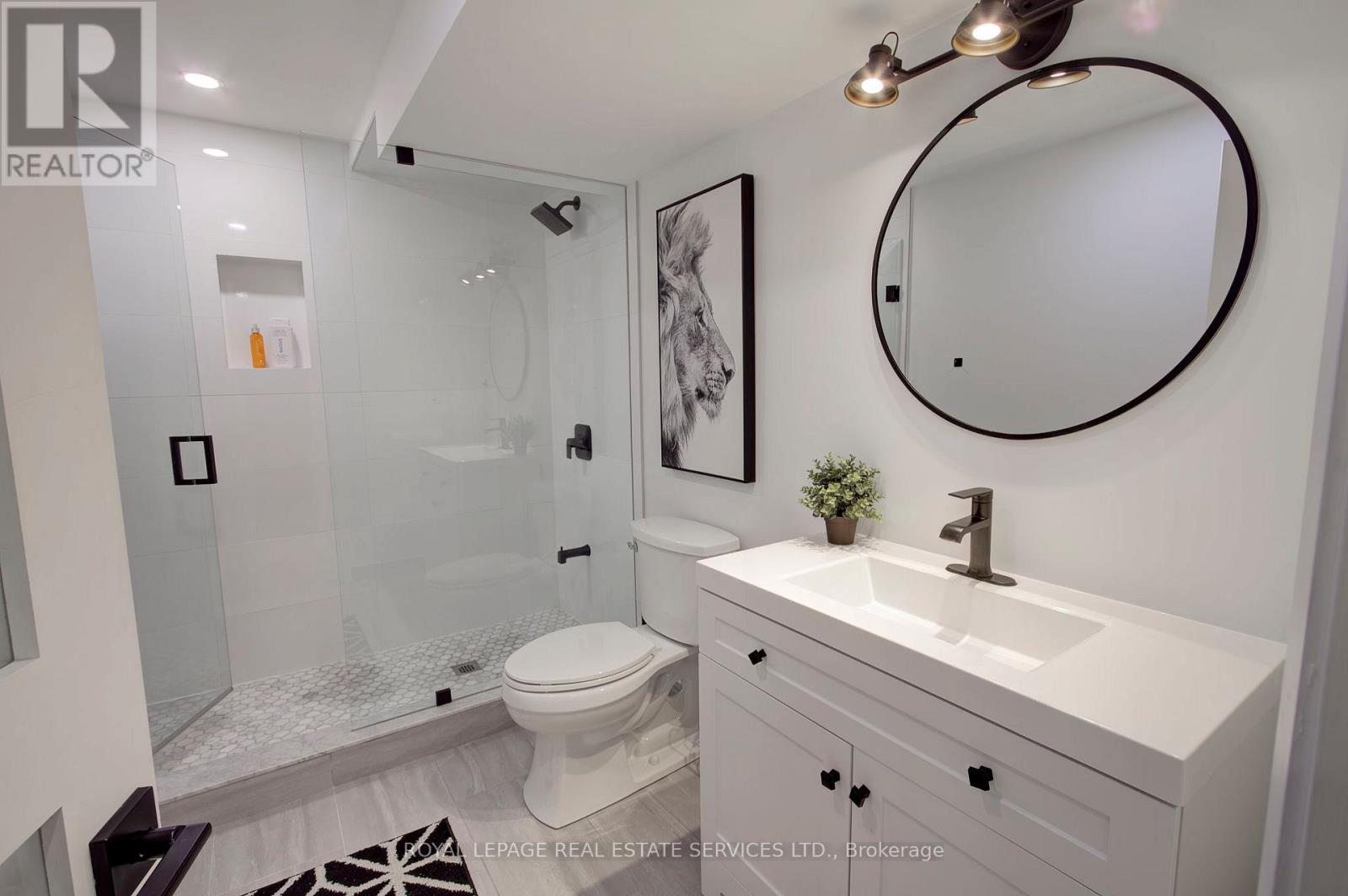 3229 Saltaire Crescent, Oakville, Ontario  L6M 0K8 - Photo 36 - W12835910