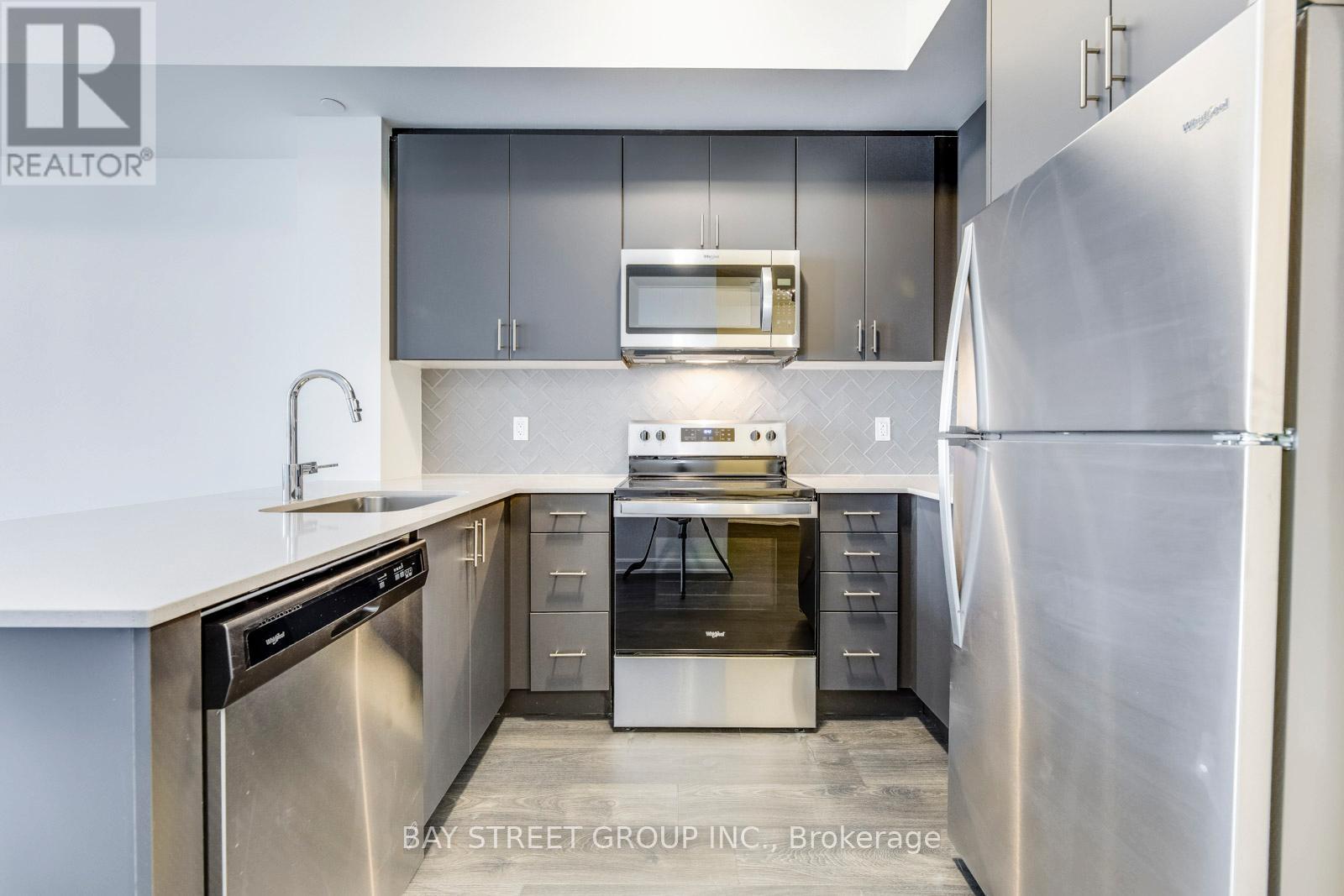 204 - 3200 William Coltson Avenue, Oakville, Ontario  L6H 7W6 - Photo 12 - W12835956