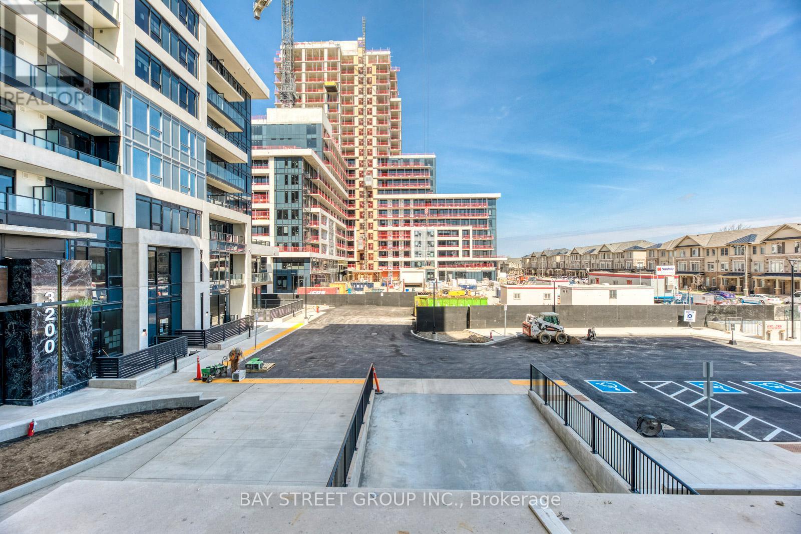 204 - 3200 William Coltson Avenue, Oakville, Ontario  L6H 7W6 - Photo 21 - W12835956