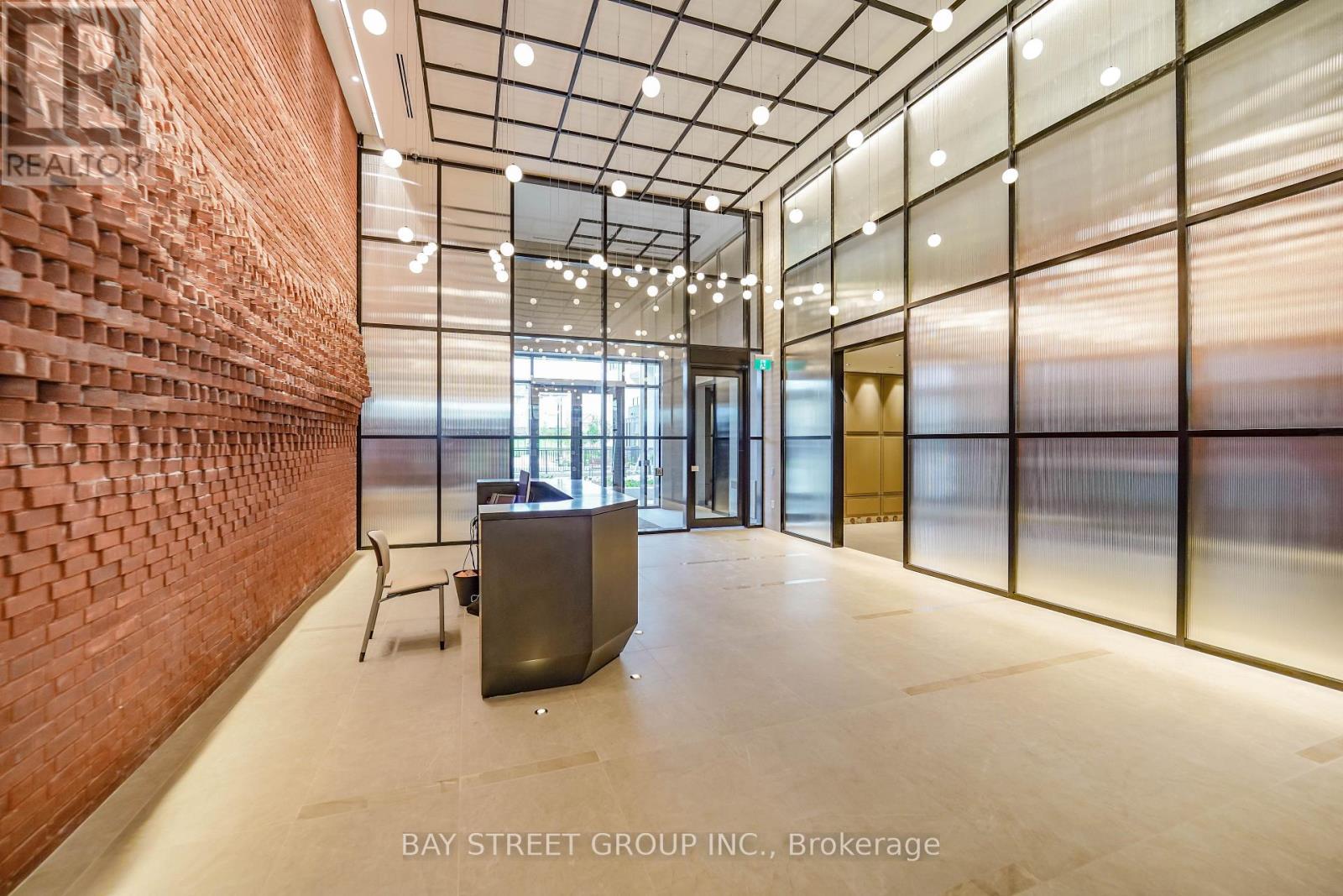 204 - 3200 William Coltson Avenue, Oakville, Ontario  L6H 7W6 - Photo 8 - W12835956