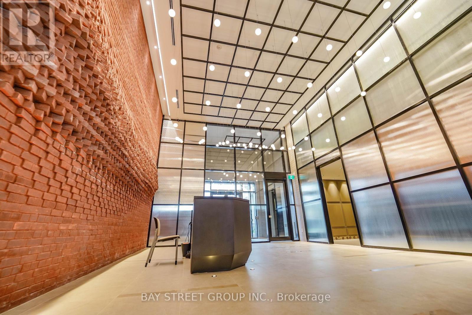 204 - 3200 William Coltson Avenue, Oakville, Ontario  L6H 7W6 - Photo 9 - W12835956