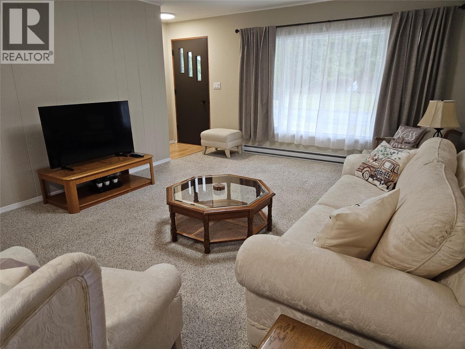 301 5th Street Nw, Nakusp, British Columbia  V0G 1R0 - Photo 7 - 10363697