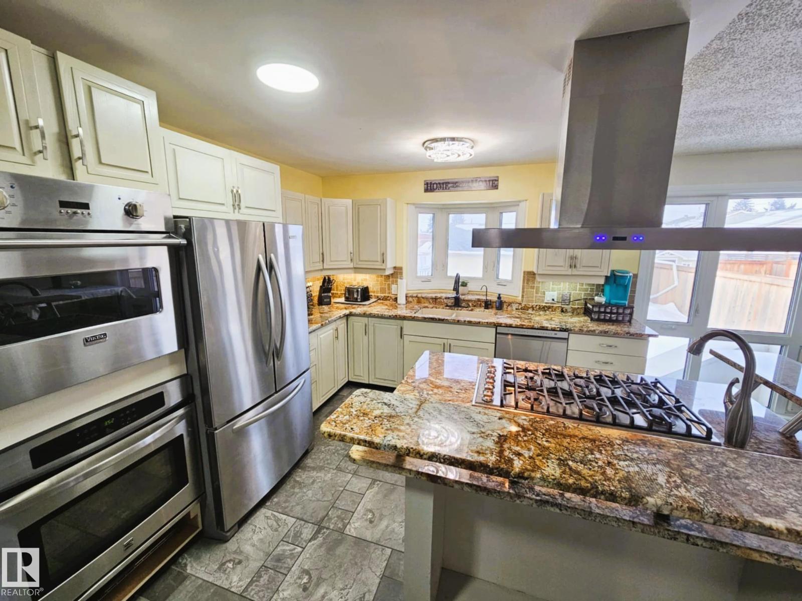 8512 131 Av Nw, Edmonton, Alberta  T5E 0W2 - Photo 3 - E4474754