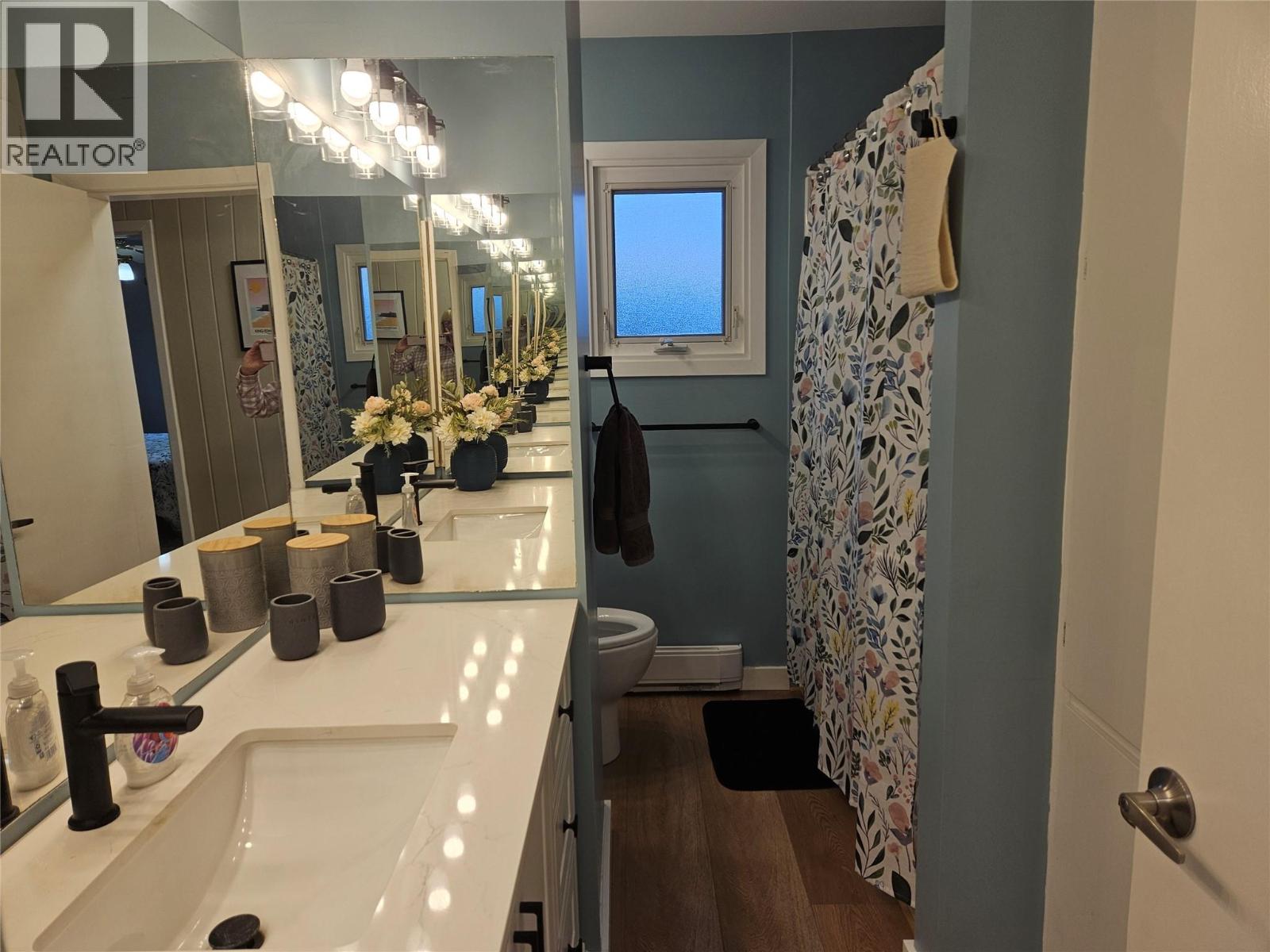 301 5th Street Nw, Nakusp, British Columbia  V0G 1R0 - Photo 13 - 10363697