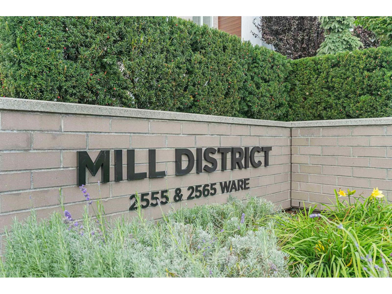 103 2565 Ware Street, Abbotsford, British Columbia  V2S 0J5 - Photo 2 - R3092977