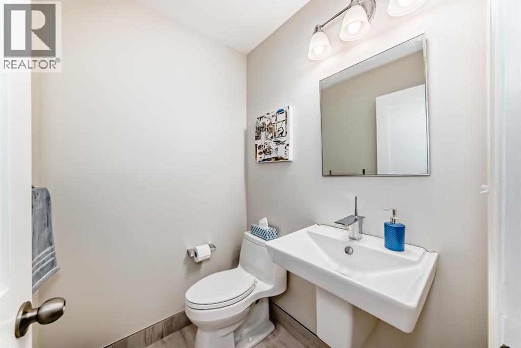 3707 37 Street Nw, Calgary, Alberta T2L 2J2 - Photo 23 - A2286097