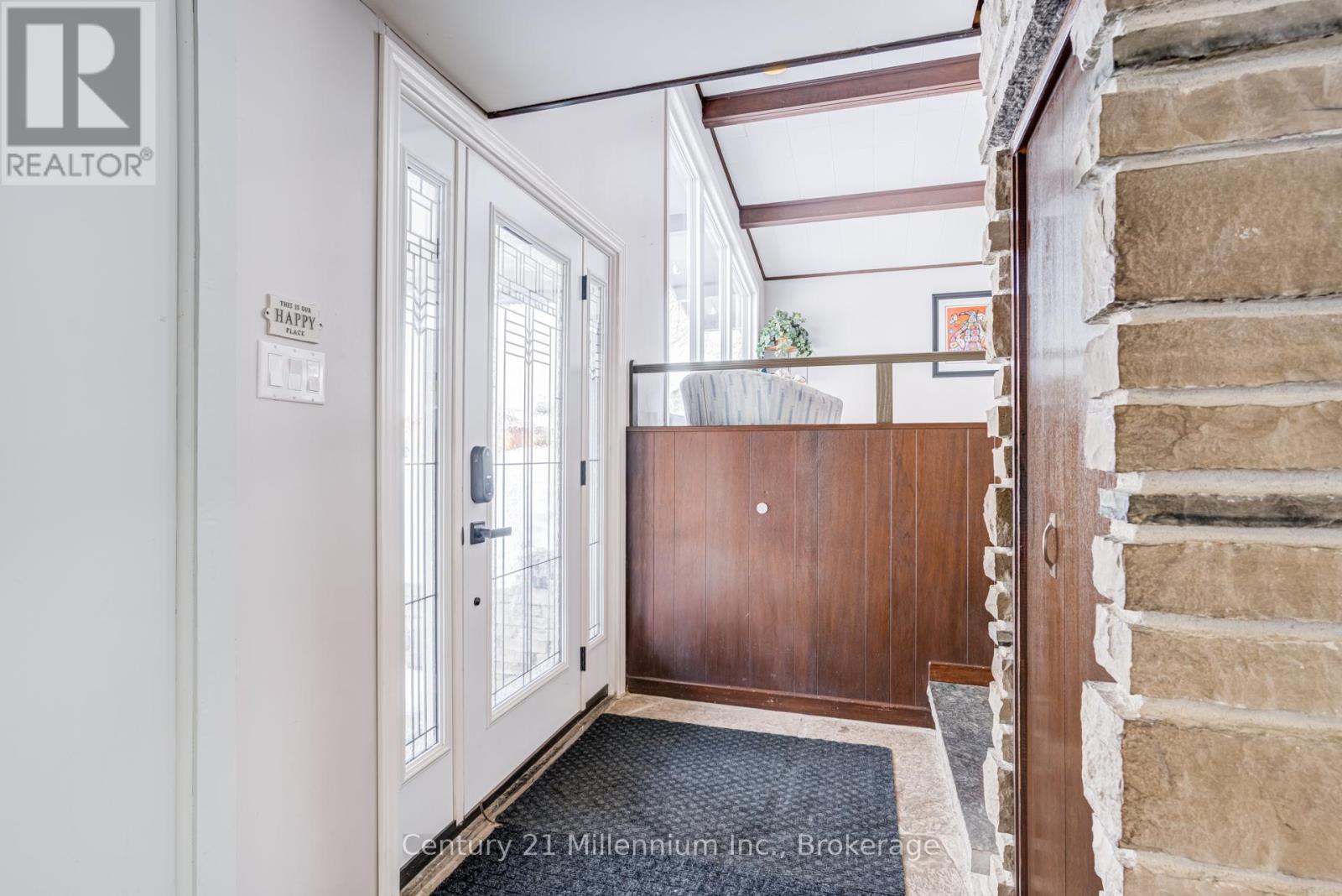 537 George Street, South Bruce Peninsula, Ontario  N0H 2T0 - Photo 8 - X12835918