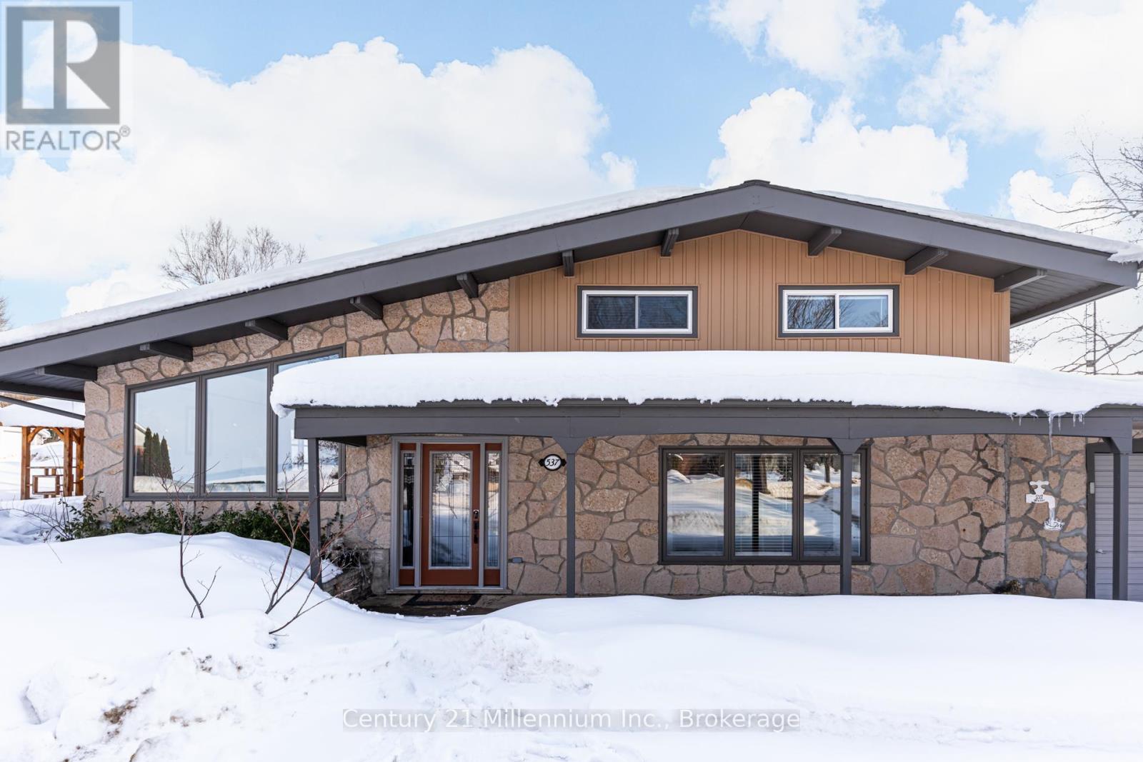 537 George Street, South Bruce Peninsula, Ontario  N0H 2T0 - Photo 6 - X12835918