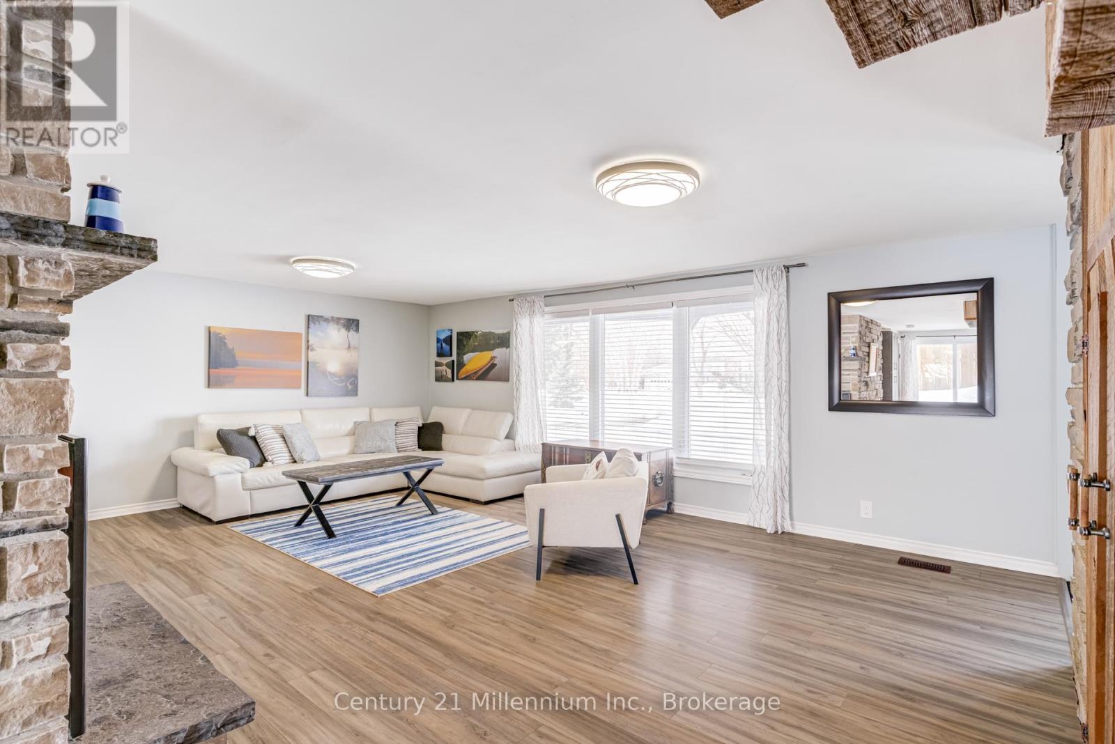 537 George Street, South Bruce Peninsula, Ontario  N0H 2T0 - Photo 33 - X12835918