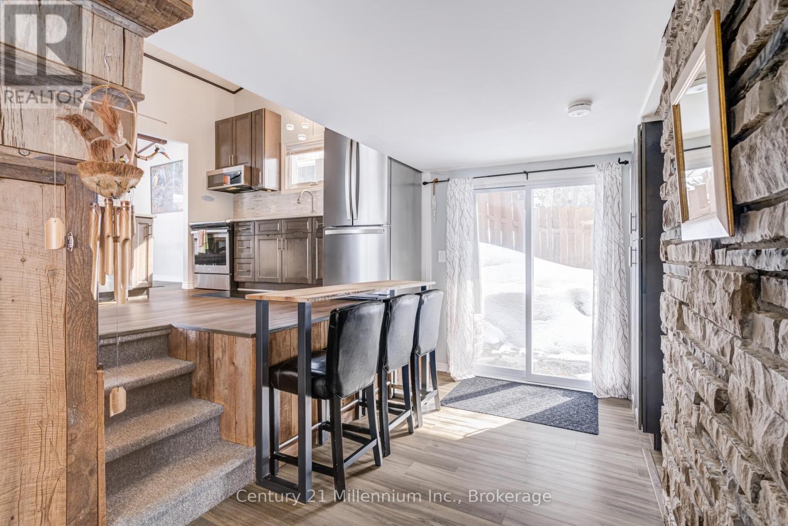 537 George Street, South Bruce Peninsula, Ontario  N0H 2T0 - Photo 29 - X12835918