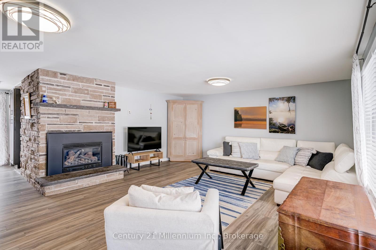 537 George Street, South Bruce Peninsula, Ontario  N0H 2T0 - Photo 35 - X12835918