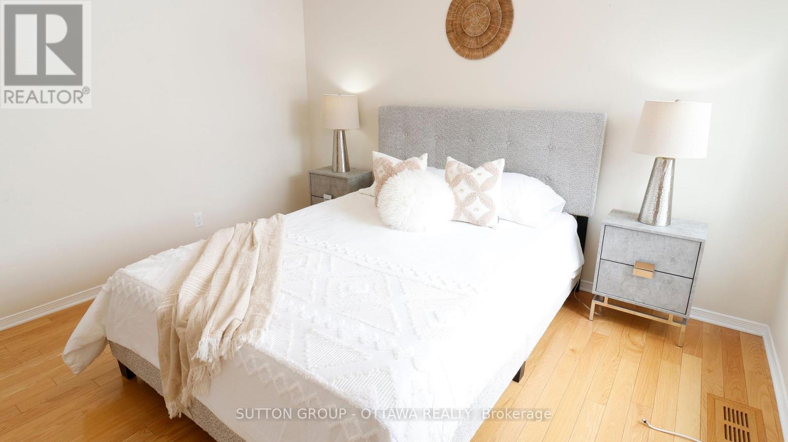 50 Grand Cedar Court E, Ottawa, Ontario  K2S 1G5 - Photo 25 - X12834196