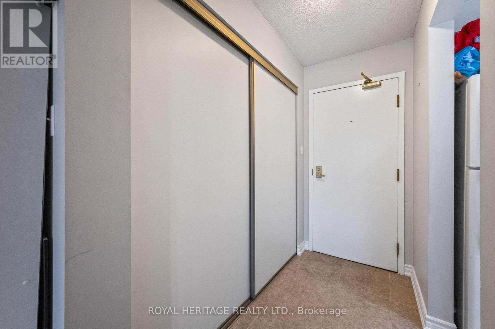 303 - 195 Lake Driveway W, Ajax, Ontario  L1S 7H7 - Photo 7 - E12836102