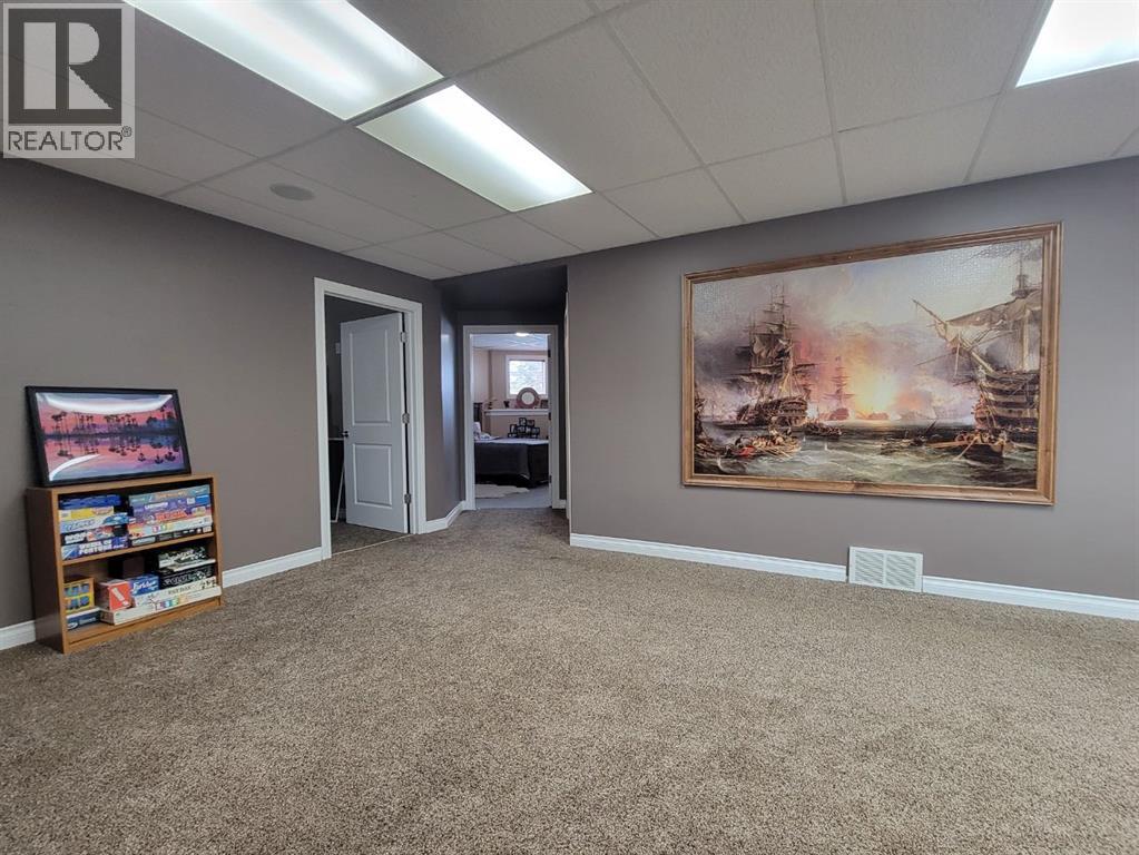 1056 10 Street, Beaverlodge, Alberta  T0H 0C0 - Photo 31 - A2287993