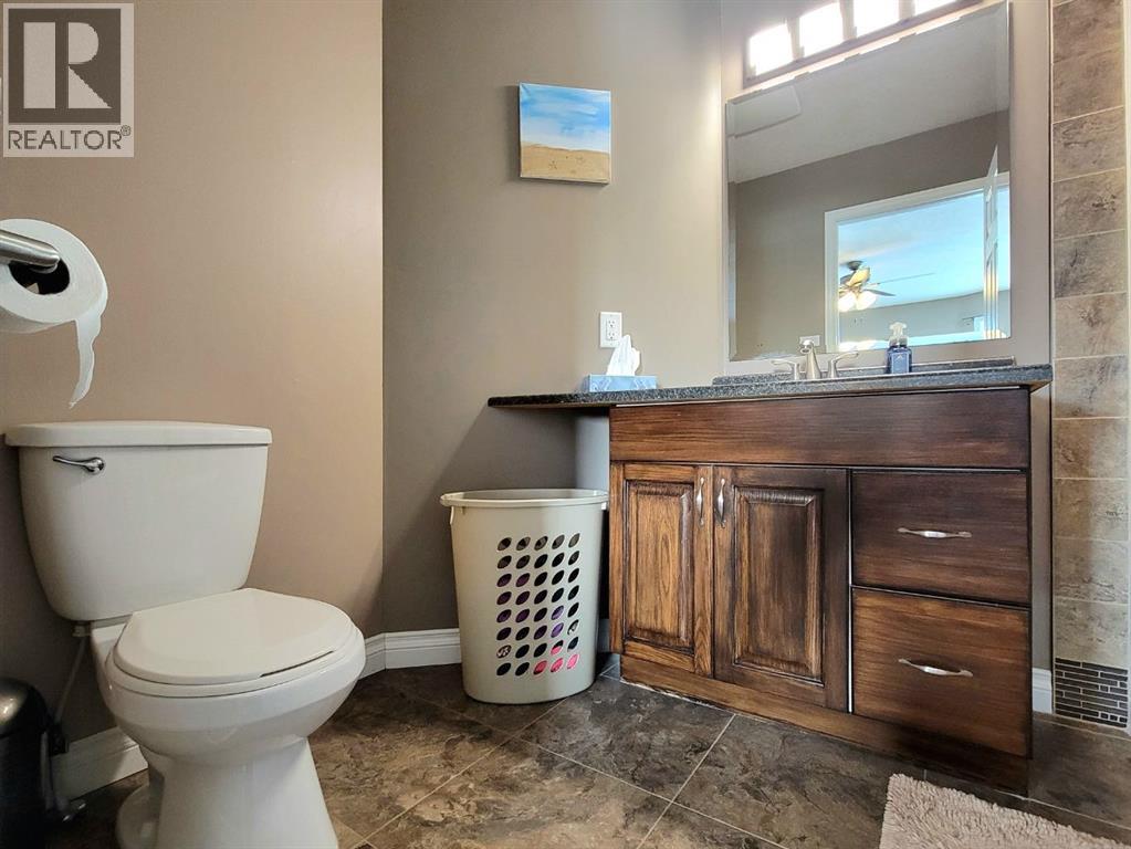 1056 10 Street, Beaverlodge, Alberta  T0H 0C0 - Photo 19 - A2287993