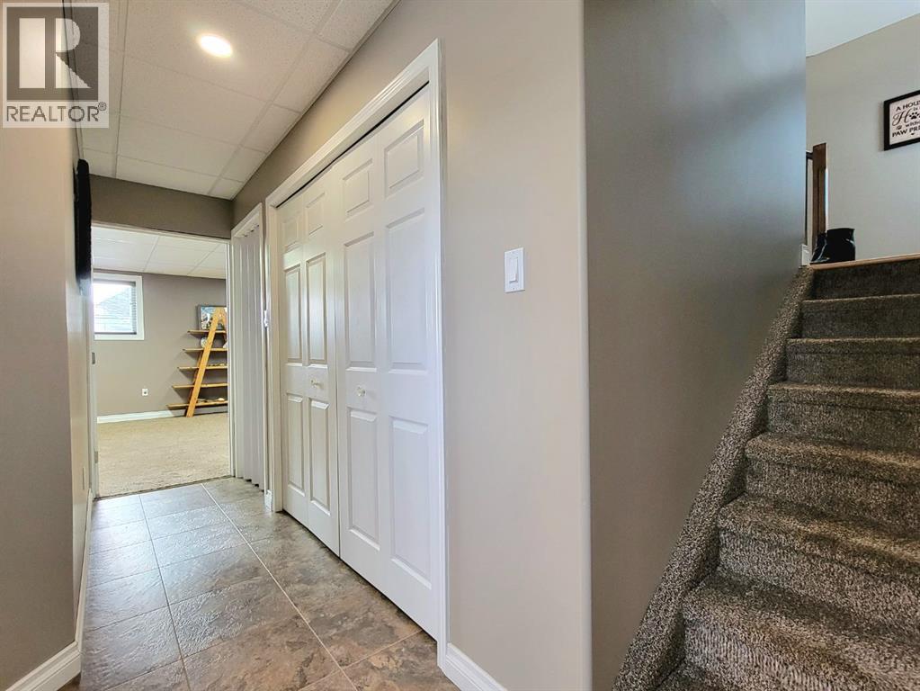 1056 10 Street, Beaverlodge, Alberta  T0H 0C0 - Photo 28 - A2287993