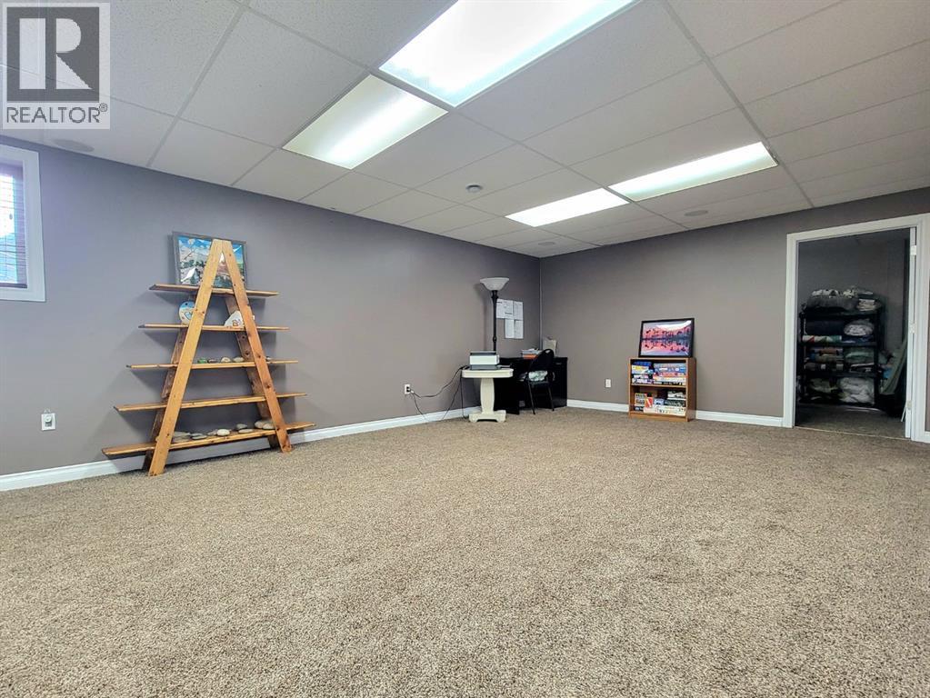 1056 10 Street, Beaverlodge, Alberta  T0H 0C0 - Photo 29 - A2287993