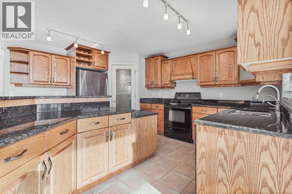 212 Canyon Terrace W, Lethbridge, Alberta  T1K 6W7 - Photo 14 - A2285725