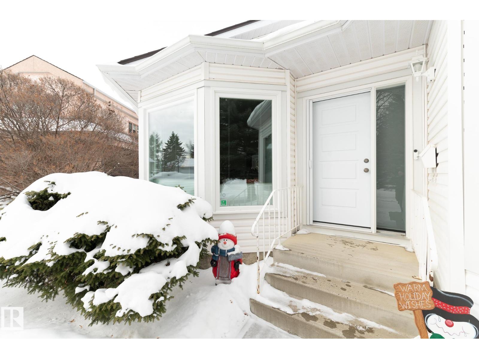 613 Whiston Wd Nw, Edmonton, Alberta  T6M 2C3 - Photo 3 - E4475326