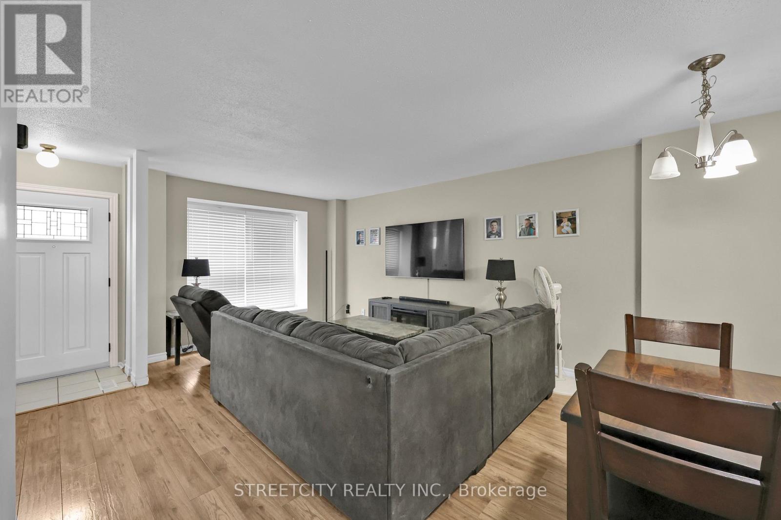 8 - 253 Taylor Street, London East, Ontario  N5Y 2J6 - Photo 7 - X12836000