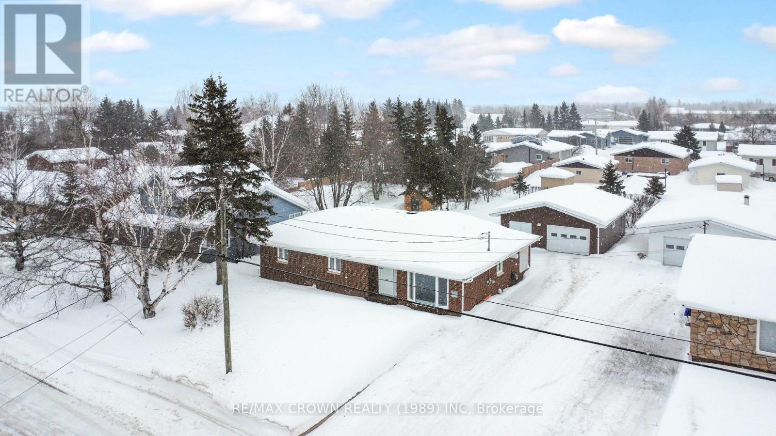 1317 Prince Street, Hearst, Ontario  P0L 1N0 - Photo 1 - T12836150