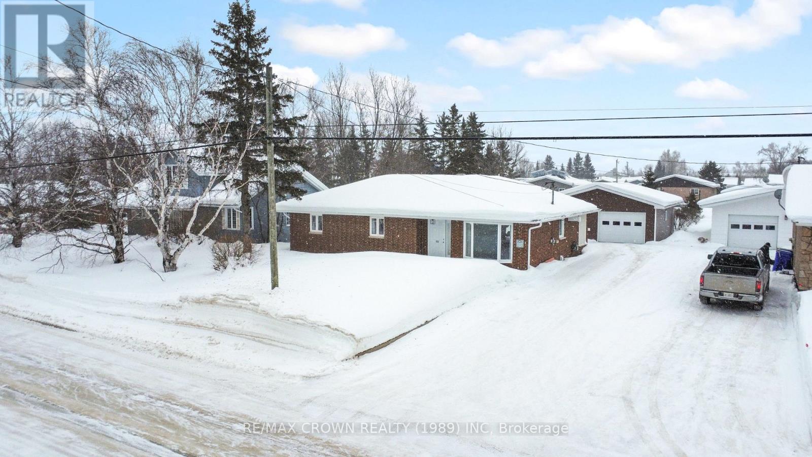 1317 Prince Street, Hearst, Ontario  P0L 1N0 - Photo 2 - T12836150