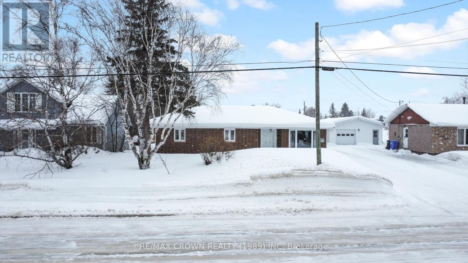 1317 Prince Street, Hearst, Ontario  P0L 1N0 - Photo 3 - T12836150