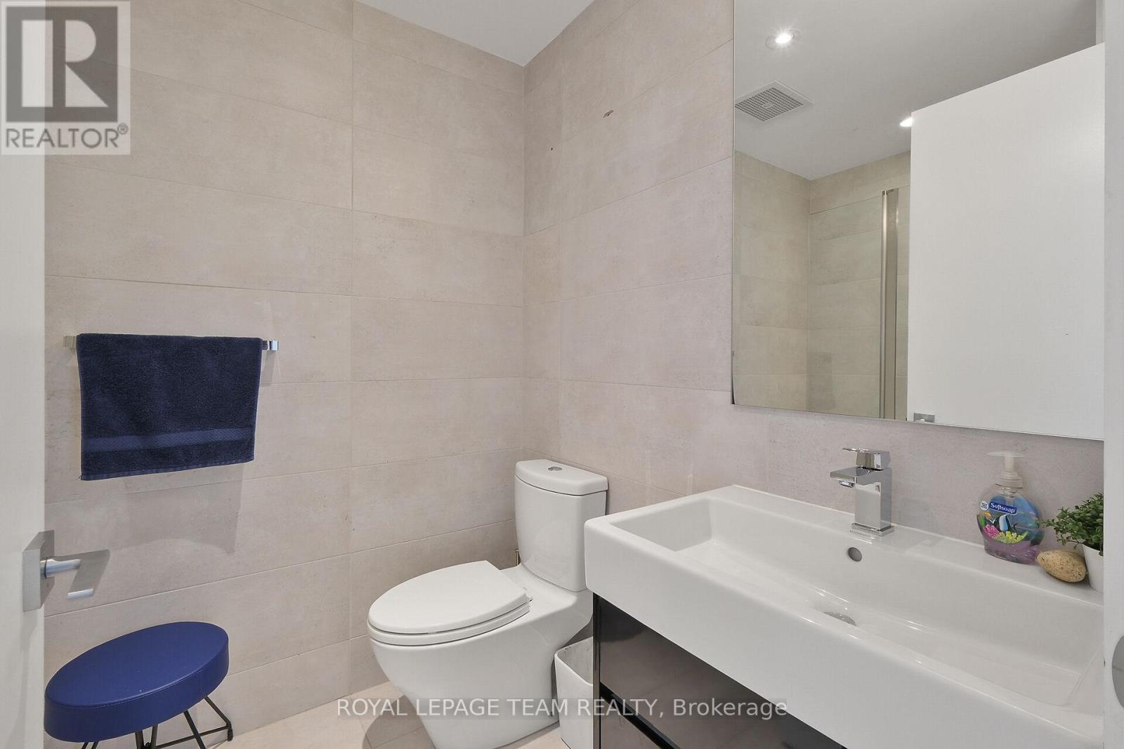 2204 - 199 Slater Street, Ottawa, Ontario K1P 0C8 - Photo 30 - X12836036