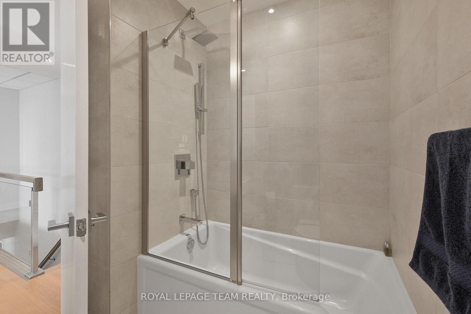 2204 - 199 Slater Street, Ottawa, Ontario K1P 0C8 - Photo 31 - X12836036