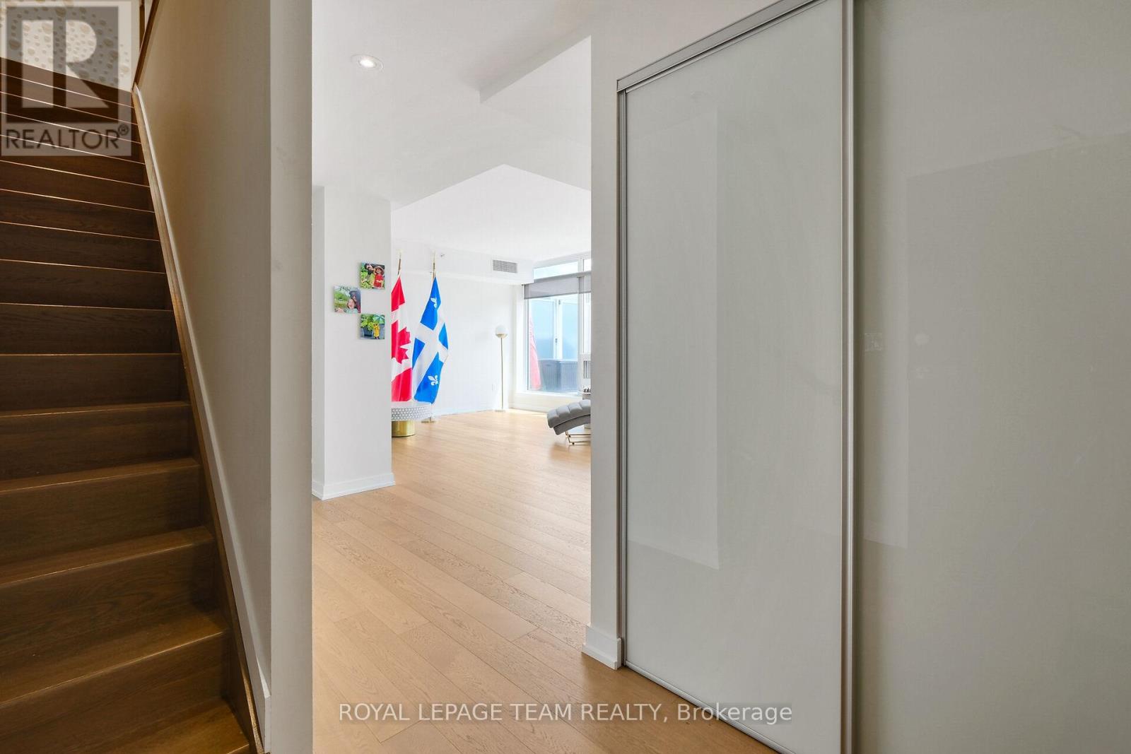 2204 - 199 Slater Street, Ottawa, Ontario K1P 0C8 - Photo 8 - X12836036