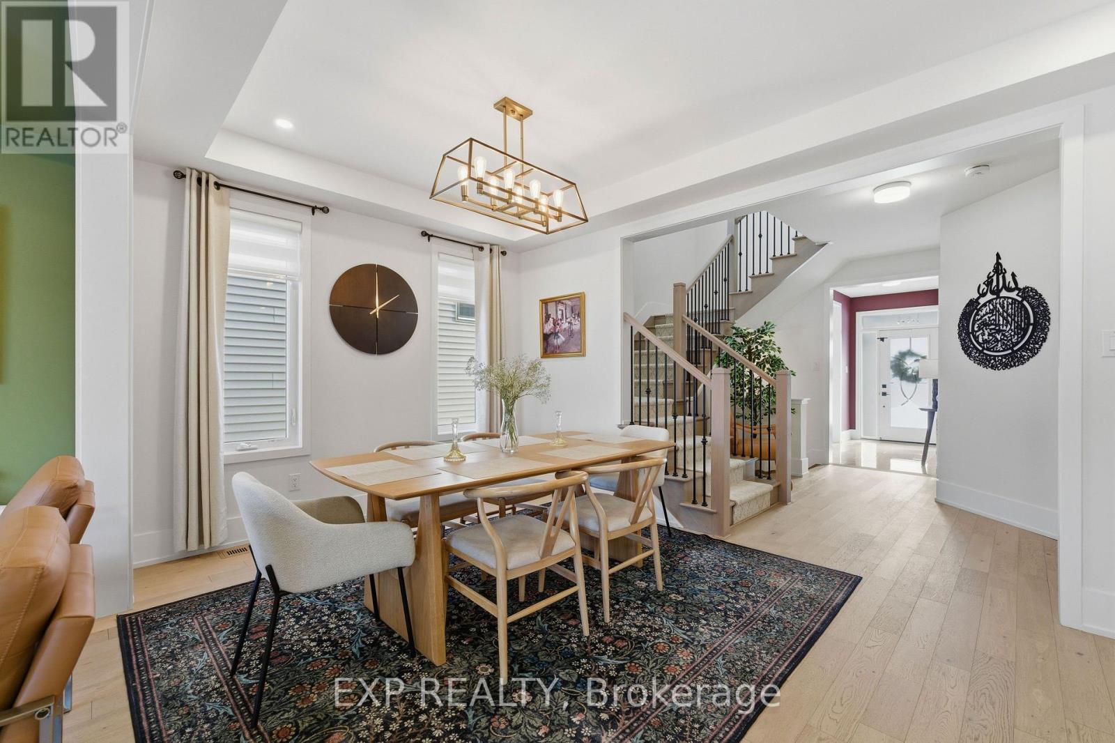 144 Unity Place, Ottawa, Ontario K2S 2Y8 - Photo 4 - X12836136