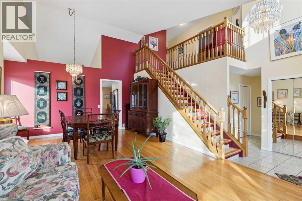 181 Woodford Drive Sw, Calgary, Alberta  T2W 4C2 - Photo 5 - A2277176