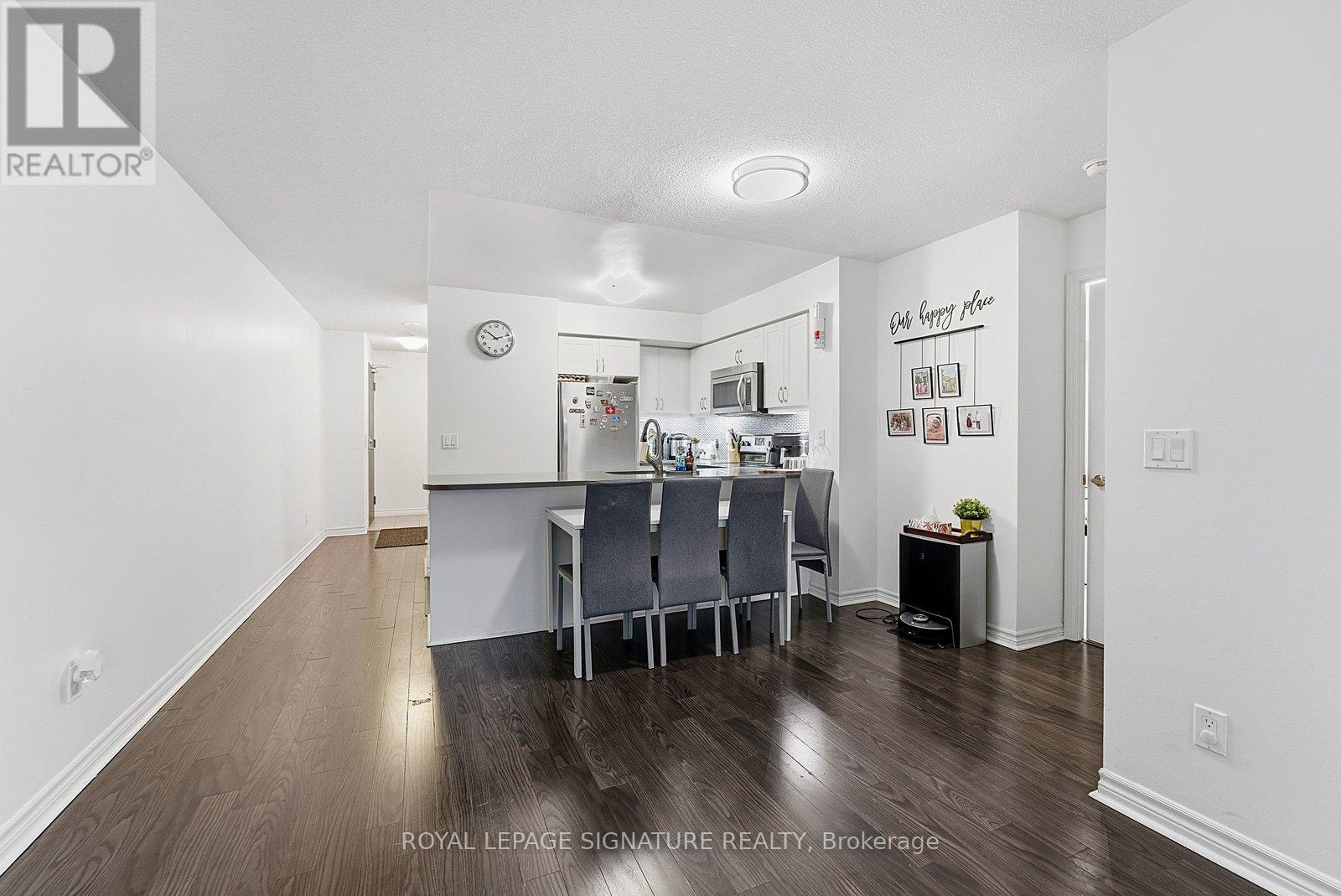 502 - 19 Grand Trunk Crescent, Toronto, Ontario  M5J 3A3 - Photo 8 - C12835974