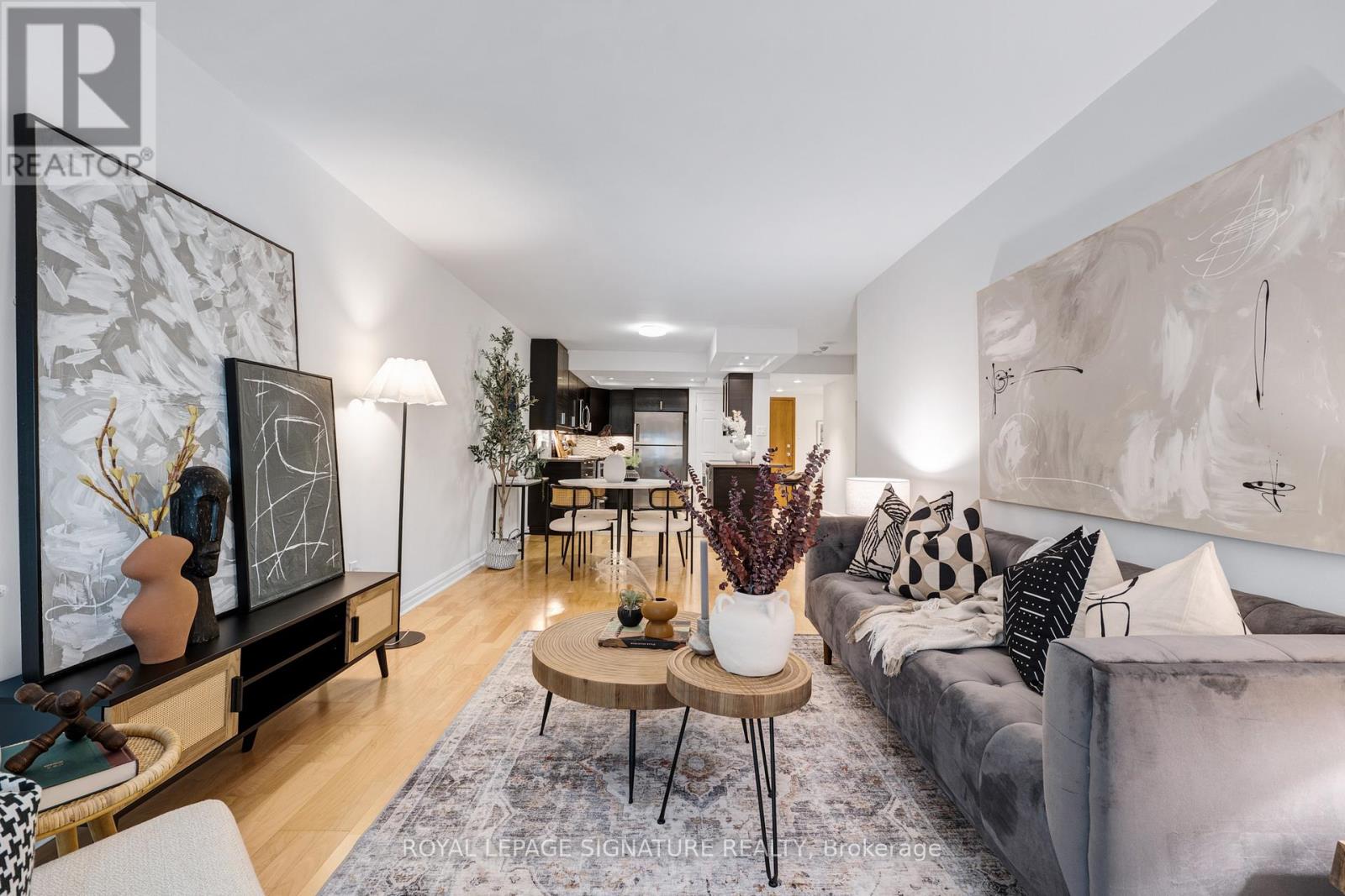 1702 - 33 University Avenue, Toronto, Ontario  M5J 2S7 - Photo 3 - C12836014