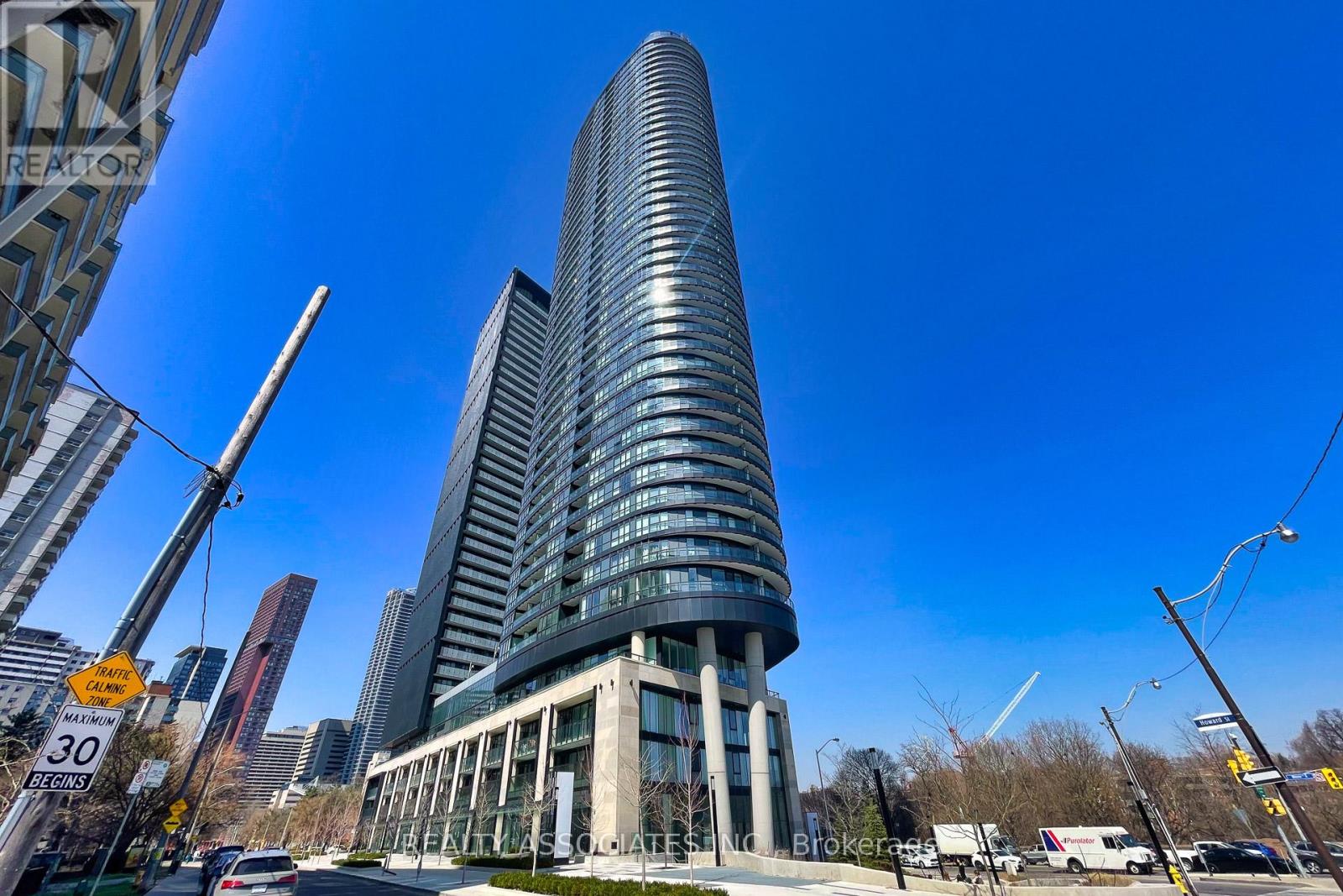 2817 - 585 BLOOR STREET E, Toronto, Ontario