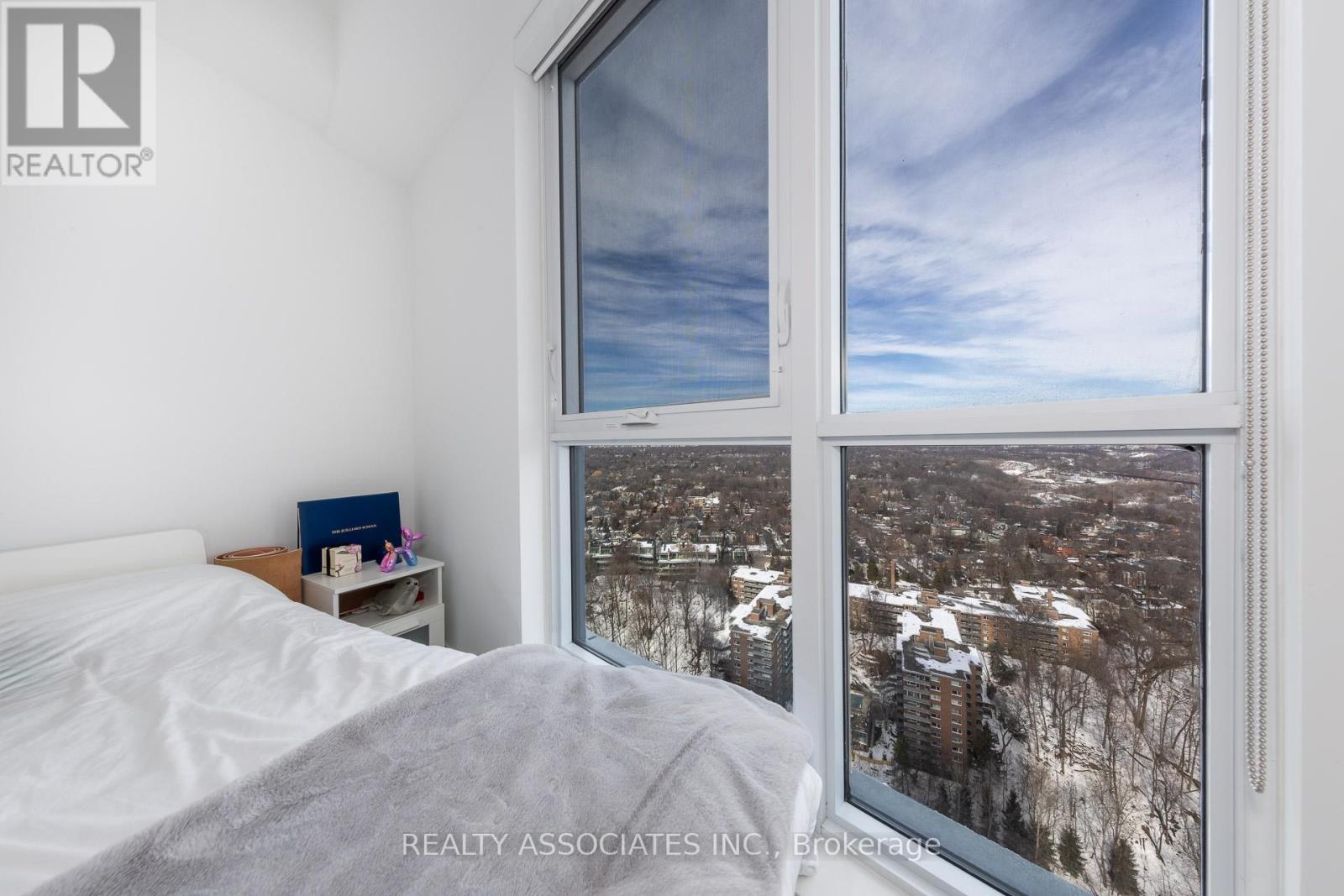 2817 - 585 Bloor Street E, Toronto, Ontario  M4W 0B3 - Photo 6 - C12836092