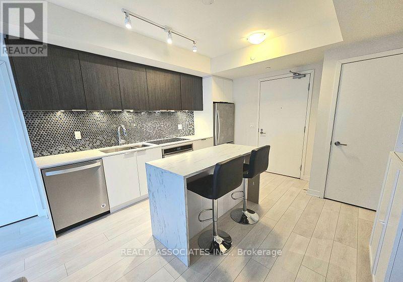 1603 - 2 Sonic Way, Toronto, Ontario  M3C 0P2 - Photo 5 - C12836162