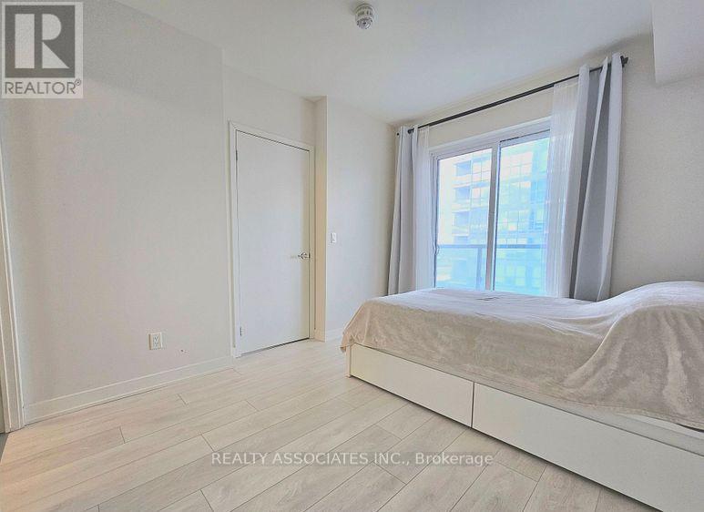 1603 - 2 Sonic Way, Toronto, Ontario  M3C 0P2 - Photo 6 - C12836162