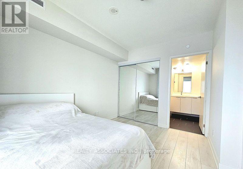 1603 - 2 Sonic Way, Toronto, Ontario  M3C 0P2 - Photo 7 - C12836162