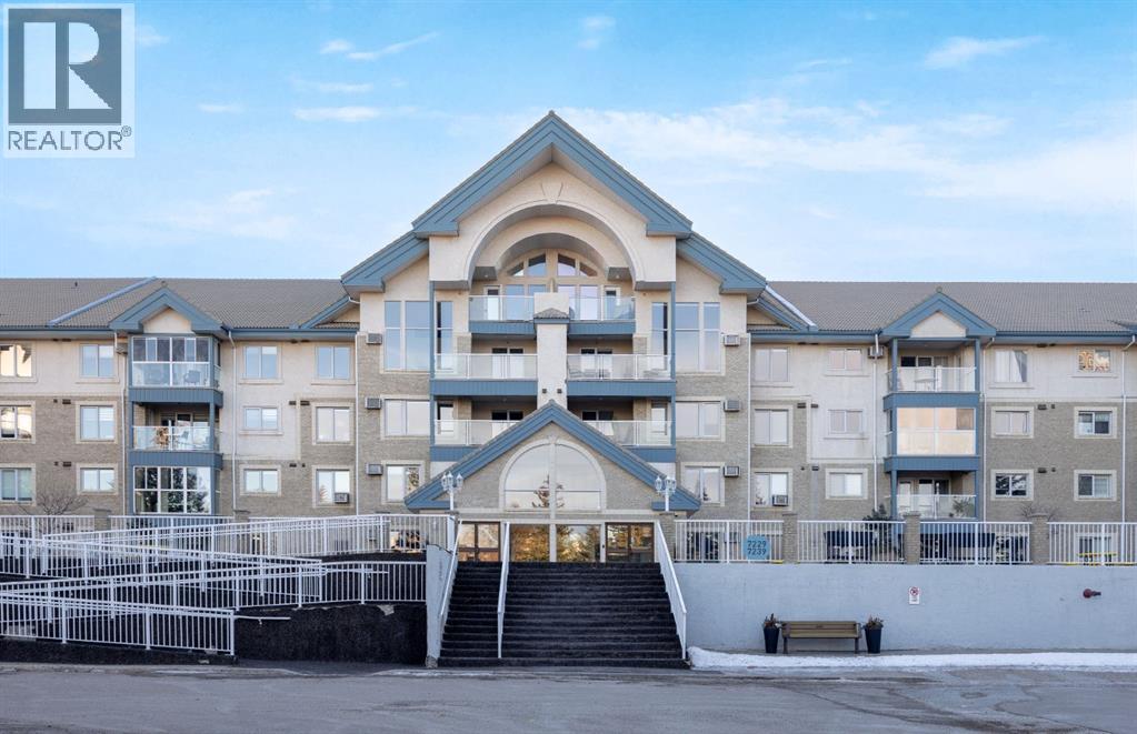 311, 7239 Sierra Morena Boulevard Sw, Calgary, Alberta  T3H 3L7 - Photo 1 - A2280711
