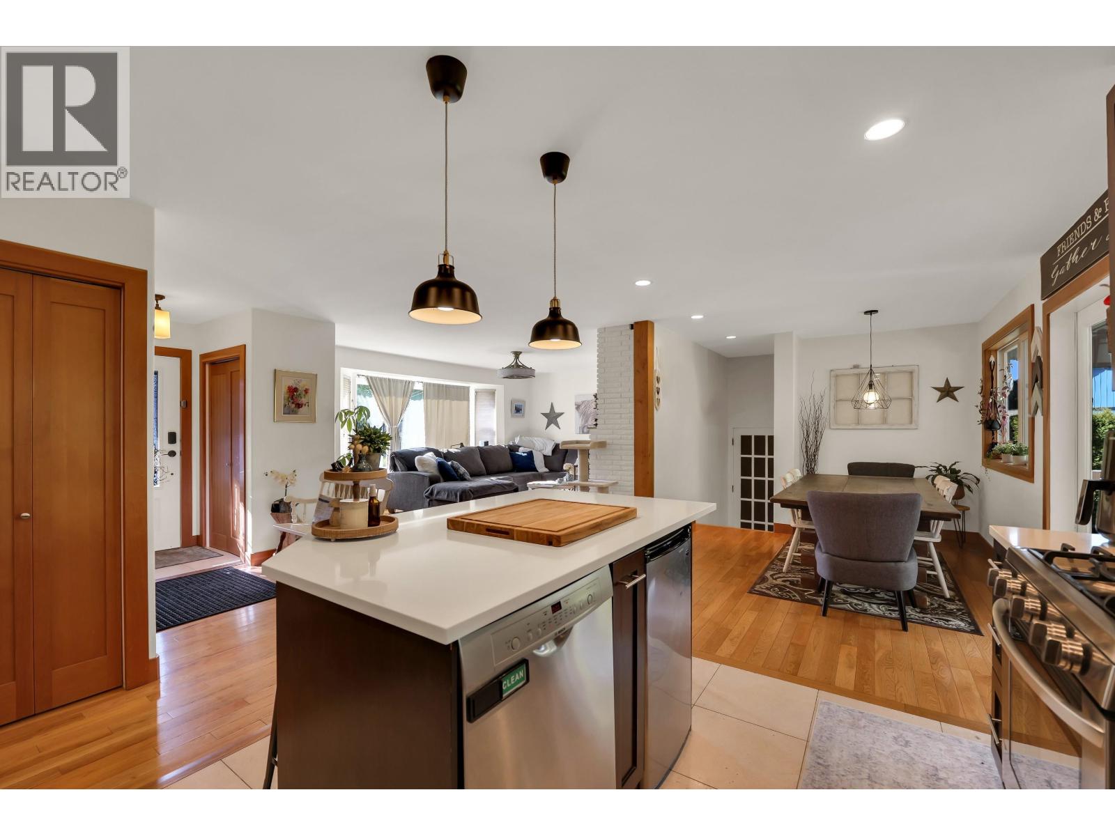 2278 Read Place, Squamish, British Columbia  V0N 1T0 - Photo 3 - R3092182