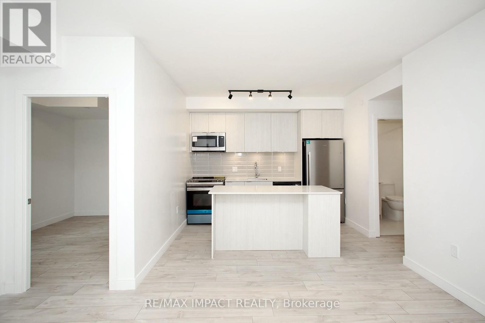 6 - 174 Clonmore Drive, Toronto, Ontario  M1N 0B9 - Photo 2 - E12835992